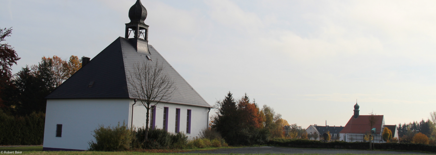 Friedenskirche mit Friedhofskirche – Headerbild