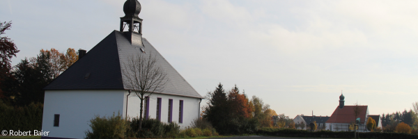 Friedenskirche mit Friedhofskirche – Headerbild