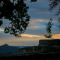 Abendstimmung auf der Burg Waldeck mit Blick auf den Rauhen Kulm