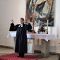 70 Jahre Friedenskirche – Pfrin. Friederike Steiner beim Segen