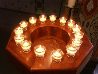 Kerzen zum Ewigkeitssonntag