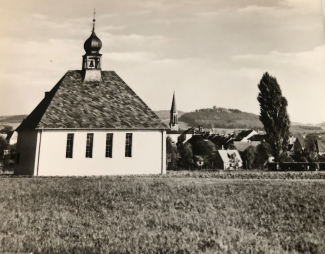 historisches Bild der Friedenskirche (s/w) zur Einladung zum Kirchenjubiläum