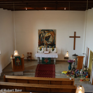Altarraum mit Decke in der Friedenskirche Kemnath (von oben)