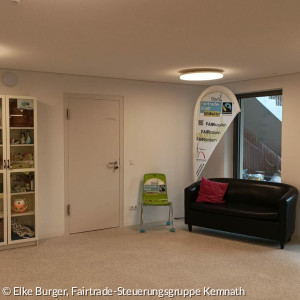 Fairtrade-Ausstellung im Foyer des „Mittendrin“ (2025)